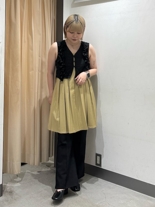 2WAYフリルノースリーブトップス