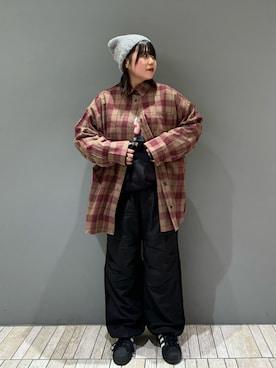 「アイテム（ニットキャップ/ビーニー、シルバー系）」を使った、nagisaさん（レディース・153cm）の秋コーディネート