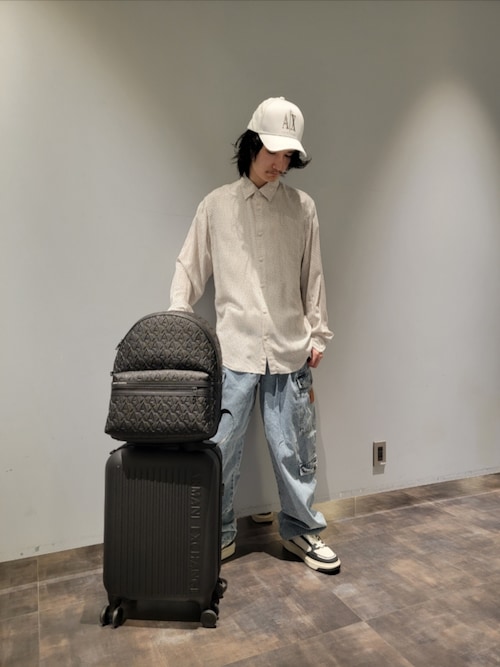 A|X アルマーニ エクスチェンジ】オールオーバーエンボスロゴ