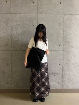 「アイテム（スリッポン、ブラウン系）」を使った、Nanaさん（レディース・155cm）の夏コーディネート