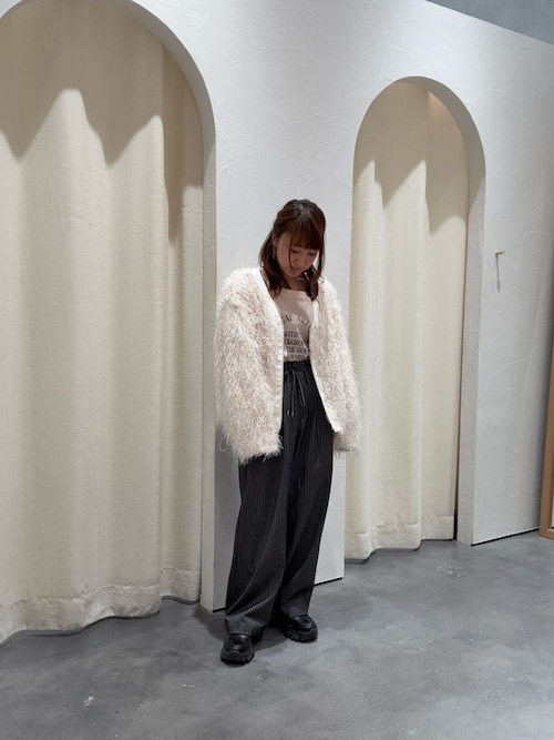 VネックフェザーZIPジャケット