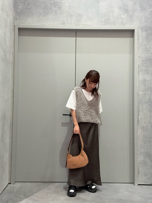 ループフリンジクロップド丈ベスト