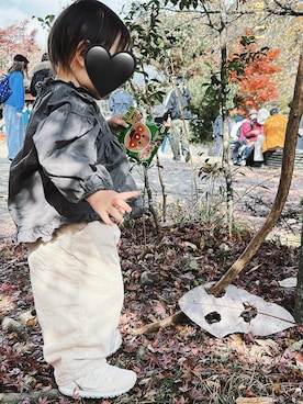 「アイテム（パンツ）」を使った、Uminchu!×mommyさん（レディース・70cm）の秋コーディネート