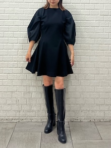 「CALNAMUR（カルナムール）のアイテム（ワンピース/ドレス）」を使った、hiroka さん（レディース・154cm）の秋コーディネート