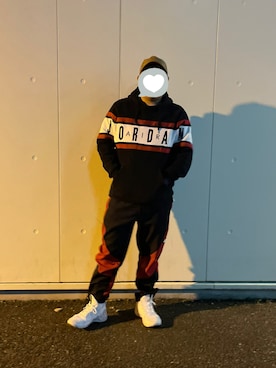 AIR JORDANのパーカーを使った人気ファッションコーディネート（髪型