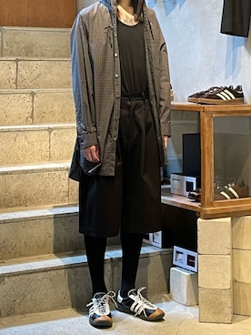 「Toironier（トワロニエ）のToironier/トワロニエ/HOODED SHIRTS（シャツ/ブラウス、ブラウン系）」を使った、平岩悠人　吾亦紅さん（メンズ・176cm）の夏コーディネート