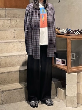 「Toironier（トワロニエ）のToironier/トワロニエ/2Tuck Wide Pants（スラックス、ブラック系）」を使った、平岩悠人　吾亦紅さん（メンズ・176cm）の夏コーディネート