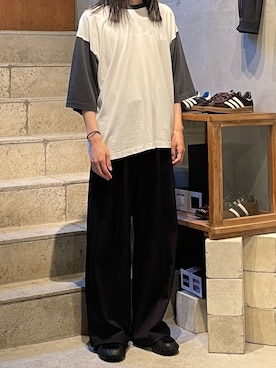 「Toironier（トワロニエ）のToironier/トワロニエ/2Tuck Wide Pants（スラックス、ブラック系）」を使った、平岩悠人　吾亦紅さん（メンズ・176cm）の春コーディネート