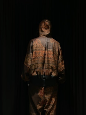 「YANTOR（ヤントル）のアイテム（トップス）」を使った、平岩悠人　吾亦紅さん（メンズ・175cm）の秋コーディネート
