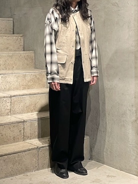 「KIKO KOSTADINOV（キコ コスタディノフ）のアイテム（パンツ）」を使った、平岩悠人　吾亦紅さん（メンズ・176cm）の春コーディネート