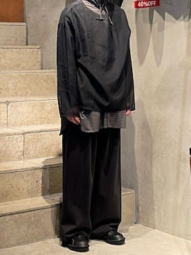 「Toironier（トワロニエ）のアイテム（トップス、ブラック系）」を使った、平岩悠人　吾亦紅さん（メンズ・176cm）の冬コーディネート