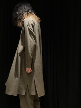 「YANTOR（ヤントル）のアイテム（トップス）」を使った、平岩悠人　吾亦紅さん（メンズ・175cm）の秋コーディネート