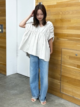 「リメイクデニム」｜「アイテム（トップス）」を使った、小島菜緒さん（レディース・155cm）の夏コーディネート