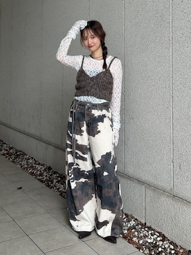 「Ungrid（アングリッド）のローゲージビスチェ（キャミソール、ブラウン系）」を使った、小島菜緒さん（レディース・155cm）の秋コーディネート