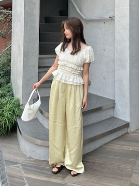 「Ungrid（アングリッド）のシャーリングデザインブラウス（シャツ/ブラウス、その他）」を使った、小島菜緒さん（レディース・155cm）の夏コーディネート