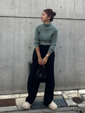 「Ungrid（アングリッド）のカシミヤ混ニットパンツ（その他パンツ）」を使った、小島菜緒さん（レディース・155cm）の秋コーディネート