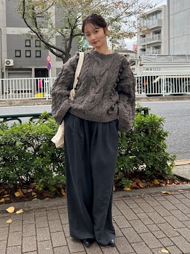 「ブラウン×ブラック」｜「アイテム（バッグ）」を使った、小島菜緒さん（レディース・155cm）の秋コーディネート