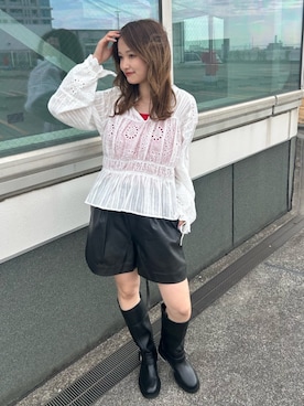 小島菜緒さんのコーディネート