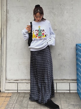 「アイテム（スリッポン）」を使った、小島菜緒さん（レディース・155cm）の秋コーディネート