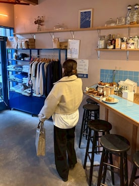 「アイテム（スラックス）」を使った、fifi さん（レディース・160cm）の秋コーディネート