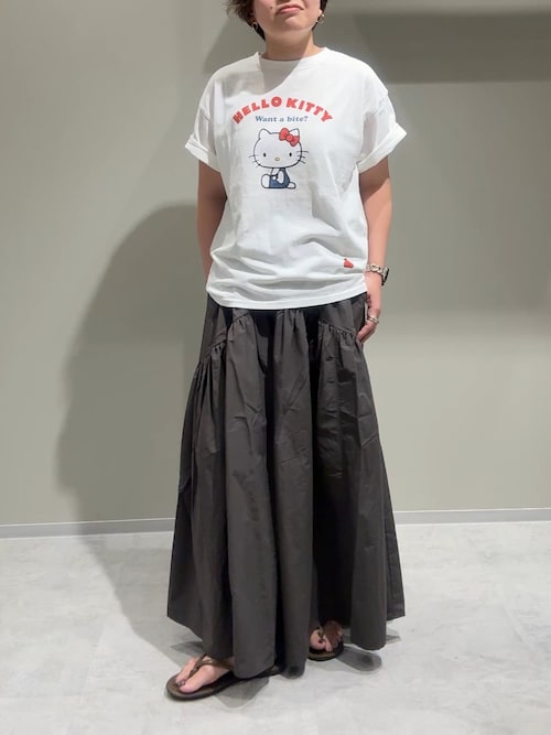 【ハローキティーコラボ】ロゴデザインTee