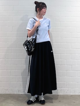 「adidas（アディダス）のアディカラー ミニボウリングバッグ/ アディダスオリジナルス adidas Originals（ショルダーバッグ、ブラック系）」を使った、YTさん（レディース・163cm）の夏コーディネート