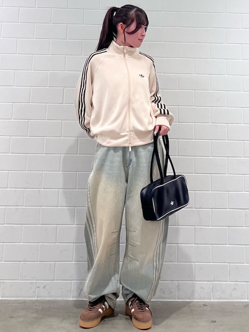 Adilenium シーズン 3 バナナフィット ウォッシュドデニムパンツ