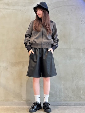 「アイテム（その他アウター、グリーン系）」を使った、YTさん（レディース・163cm）の秋コーディネート