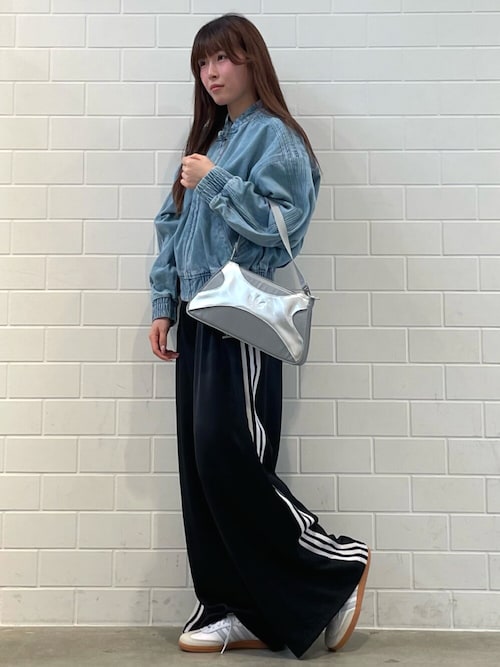 【完売品】adidas アディダス ラインストーン クラッチバッグ adidas ハンドバッグ ラインストーン クラッチバッグ