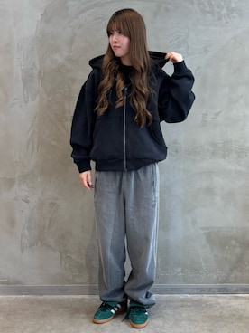 「アイテム（スウェットパンツ）」を使った、YTさん（レディース・163cm）の夏コーディネート
