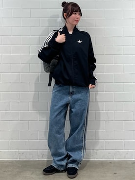 「adidas（アディダス）のアイテム（ジャージ）」を使った、YTさん（レディース・163cm）の秋コーディネート