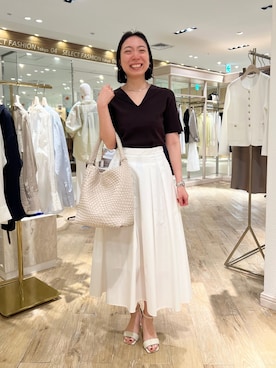 「NOLLEY’S Sophi（ノーリーズソフィ）の《手洗い可能》トライアングルカラー総針5分袖プルオーバー（Knitwear、ブラウン系）」を使った、Ishibashiさん（レディース・158cm）の春コーディネート