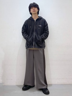 「LAKOLE（ラコレ）のアイテム（パーカー）」を使った、ひろさん（メンズ・170cm）の秋コーディネート
