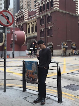 「H&M（エイチ・アンド・エム）のアイテム（トップス）」を使った、Steven Chanさん（メンズ・180cm）の冬コーディネート