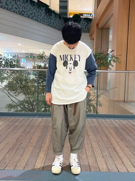 「GOOD ROCK SPEED（グッドロックスピード）の【GOOD ROCK SPEED/グッドロックスピード】別注ミッキーベースボールTシャツ 7分袖（Tシャツ/カットソー）」を使った、kazuさん（メンズ・171cm）の春コーディネート