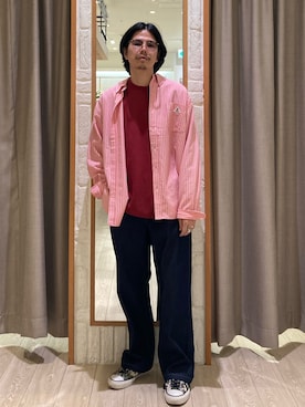 「GEVACO（ゲバコ）の【GEVACO/ゲバコ】ワンポイントロゴ クルーネック 長袖Tシャツ サイドスリット（Tシャツ/カットソー）」を使った、miyazakiさん（メンズ・171cm）の秋コーディネート