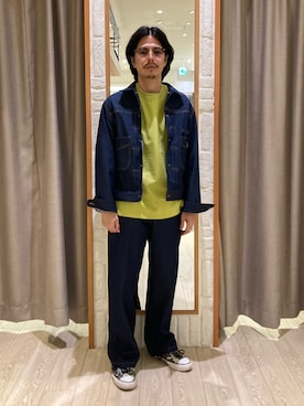 「GEVACO（ゲバコ）の【GEVACO/ゲバコ】ワンポイントロゴ クルーネック 長袖Tシャツ サイドスリット（Tシャツ/カットソー）」を使った、miyazakiさん（メンズ・171cm）の秋コーディネート