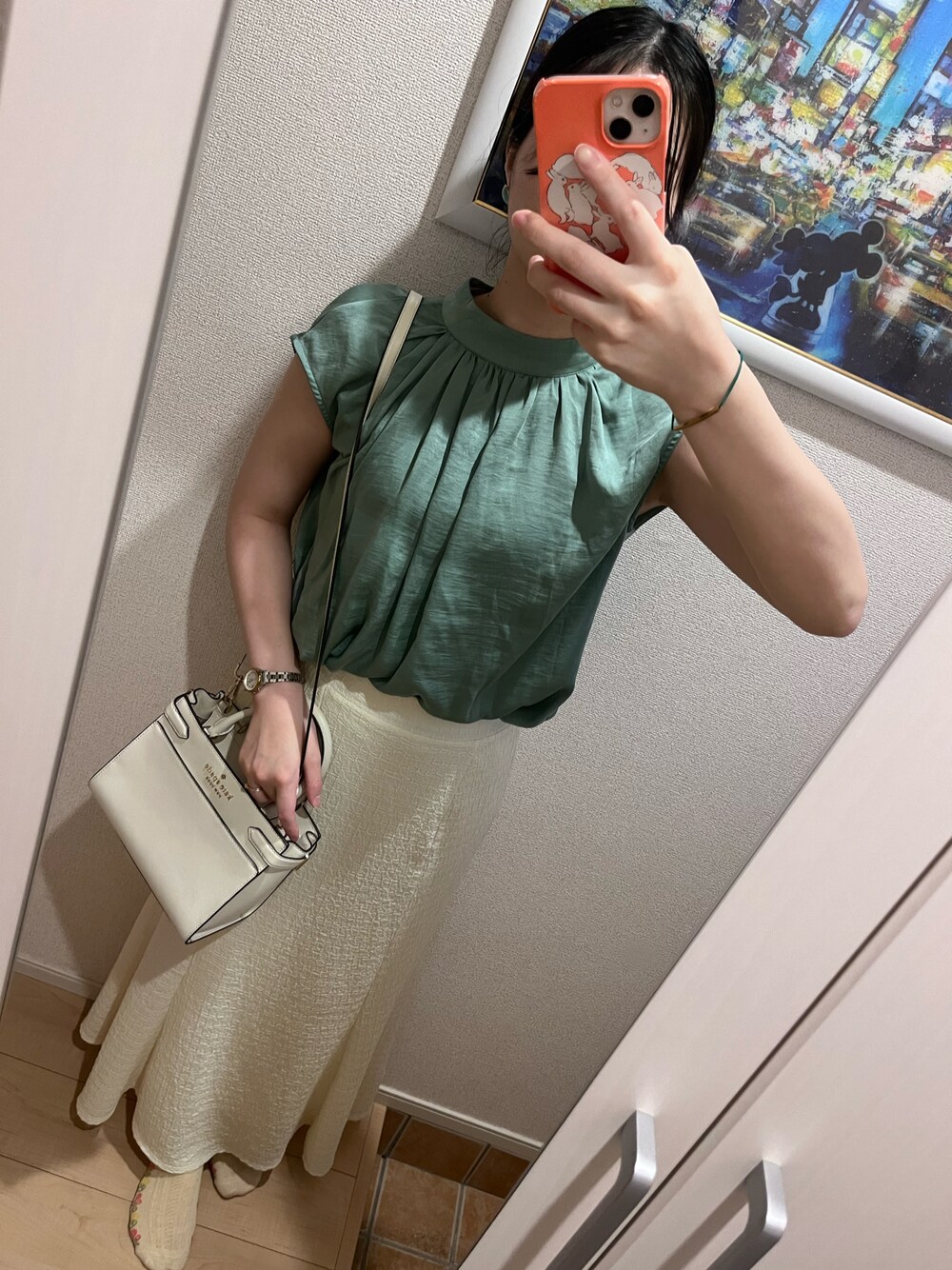 「SHOO・LA・RUEのアイテム（トップス、グリーン系）」を使った、bitansansuiさん（骨格ナチュラル・レディース・162cm）の春コーディネートの1枚目の写真