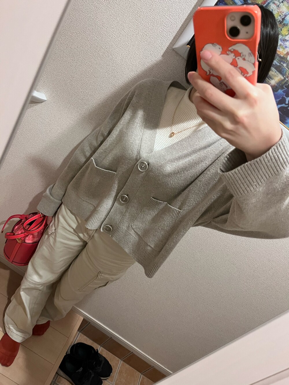 「H&Mのアイテム（デニムパンツ、ホワイト系）」を使った、bitansansuiさん（骨格ナチュラル・レディース・162cm）の冬コーディネートの1枚目の写真