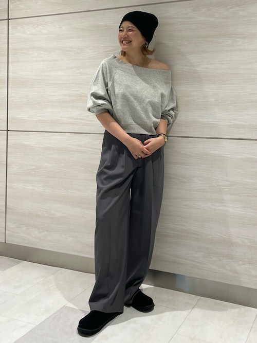 ボンディングオフショルスウェット　アイボリー セール】オフショルスウェット（スウェット）｜Ungrid（アン