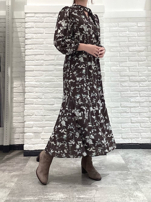 セール】□2024秋冬新作□ぼかしフラワータイ付きワンピース