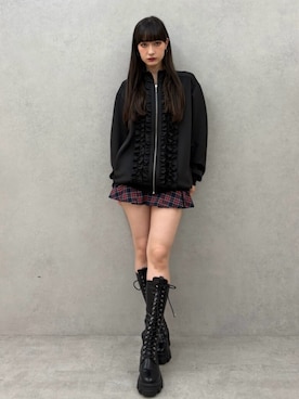 「アイテム（ジャージ）」を使った、ALYSHIAさん（レディース・167cm）の秋コーディネート