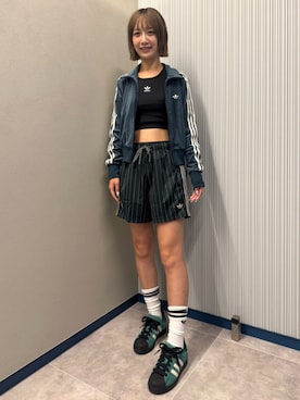 「アイテム（ジャージ）」を使った、りほさん（レディース・165cm）の秋コーディネート