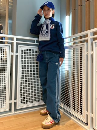 adidas（アディダス）の「アディカラー デニム スリーストライプス