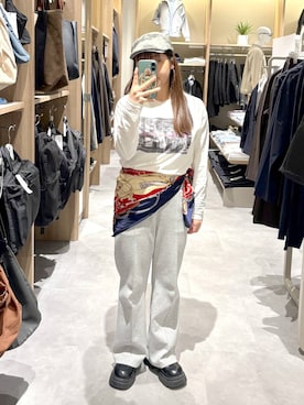 「GLOBAL WORK（グローバルワーク）のシルクタッチスカーフ/491947（ストール/ショール、ブルー系）」を使った、hina11aa18さん（レディース）の春コーディネート