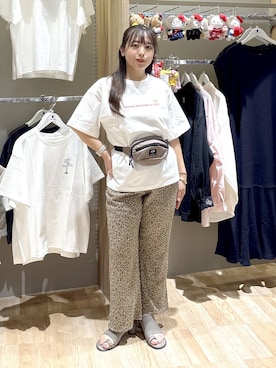 「GLOBAL WORK（グローバルワーク）のふわふわパチパチヘアカフSS/635217（その他ヘアアクセサリー、グレー系）」を使った、GW hinAさん（レディース）の夏コーディネート