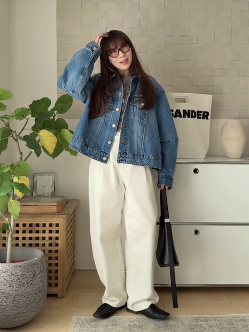 デニムジャケットを使った「春コーデ」の人気ファッション