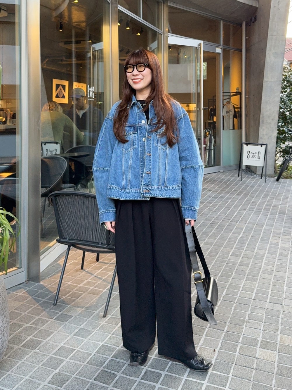 デニムジャケットを使った「春コーデ」の人気ファッション