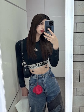 「CHARLES & KEITH（チャールズ & キース）のアイテム（ショルダーバッグ）」を使った、나 츠さん（レディース・164cm）の秋コーディネート