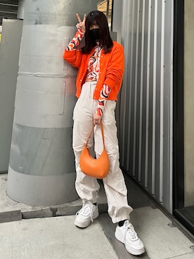 「アイテム（カーディガン/ボレロ、オレンジ系）」を使った、나 츠さん（レディース・164cm）の秋コーディネート